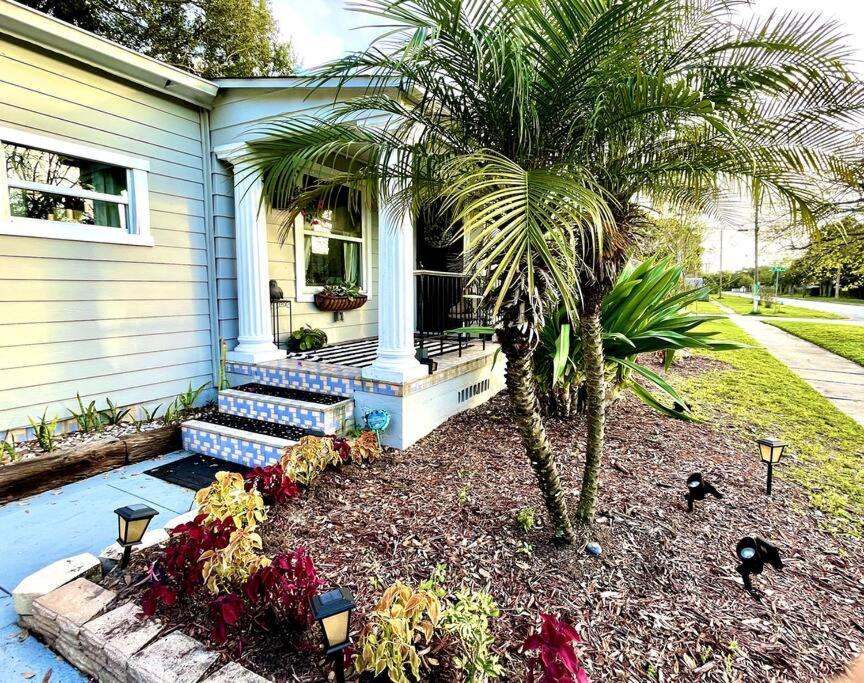 Cozy Sanctuary Minutes From The Bay And Beaches Tampa Exterior photo